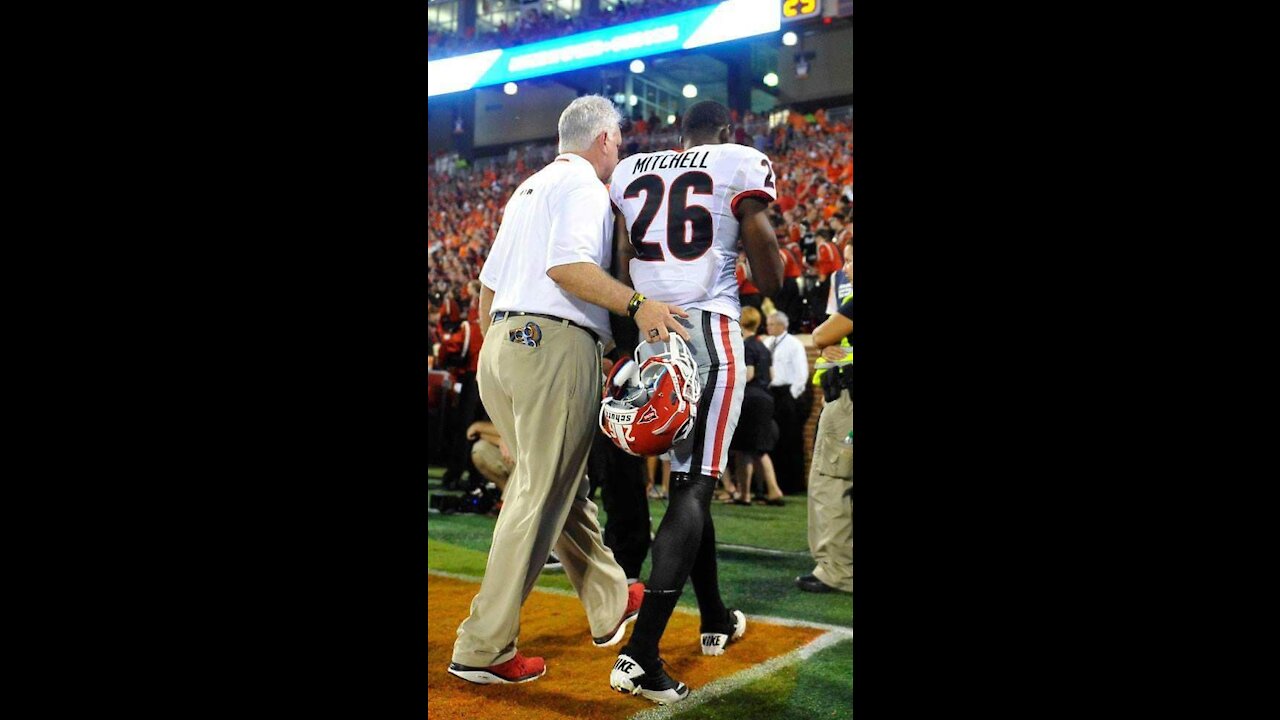 Grace-Thirty Live Episode #83 "College Football - Let The Games Begin"
