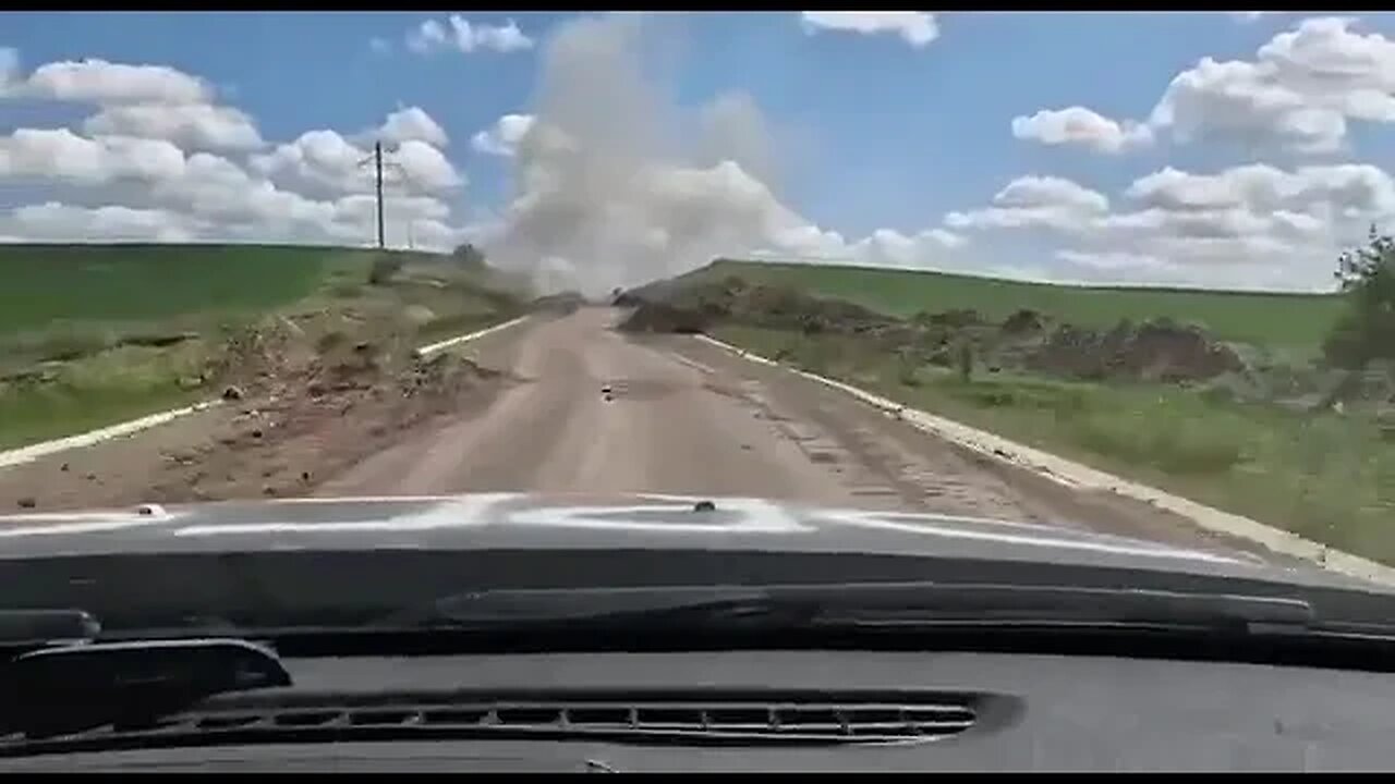 been reported that Suicide bombers under fire along Bakhmut-Lysichansk highway, shells exploding