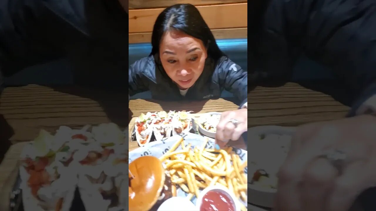 Filipina reaction to food