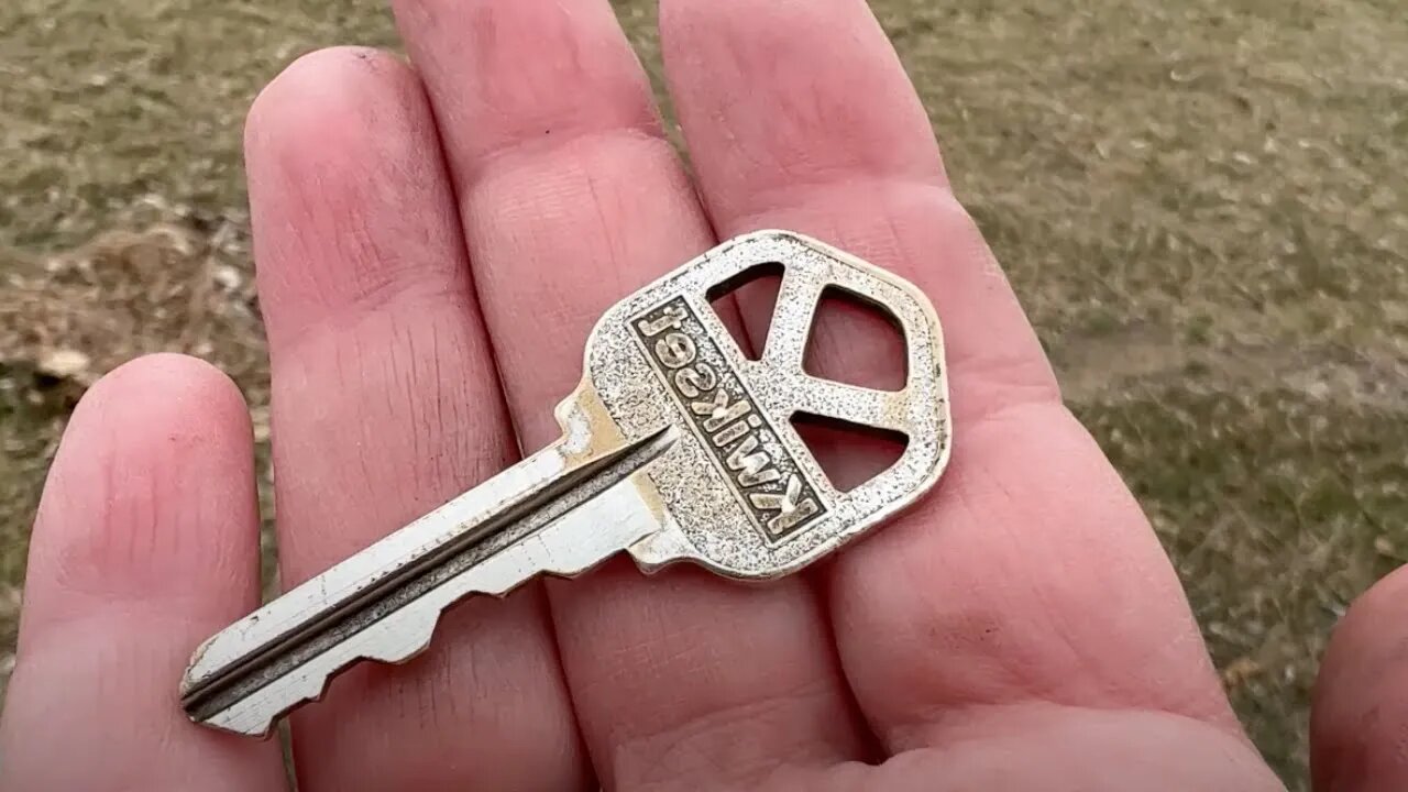 We tried 9 CRAZY ways to hide your key where no one will find it...