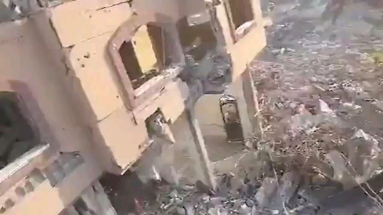 Incredible footage: Yahya Sinwar, covered in dust, all his comrades just killed, arm amputated