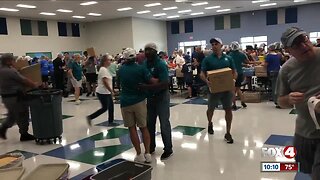 People volunteer at Meals for hope