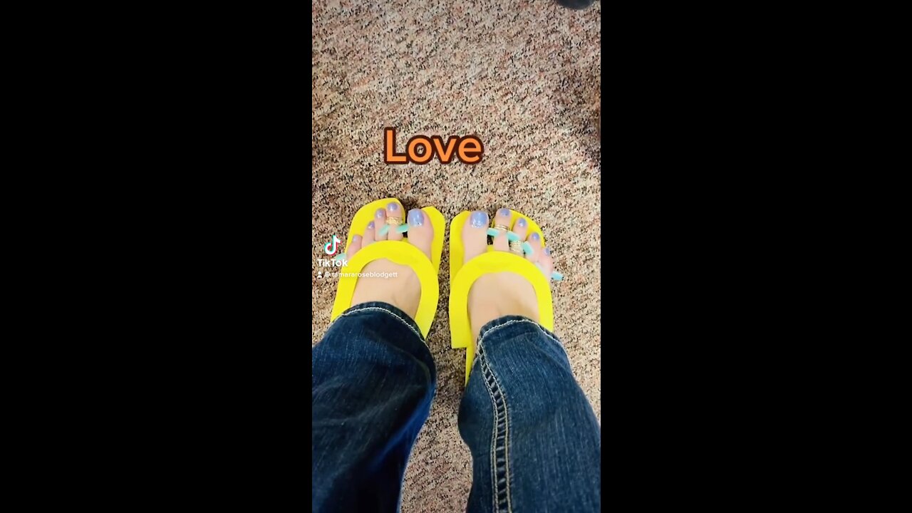 Pedicure of the Day💅🏻
