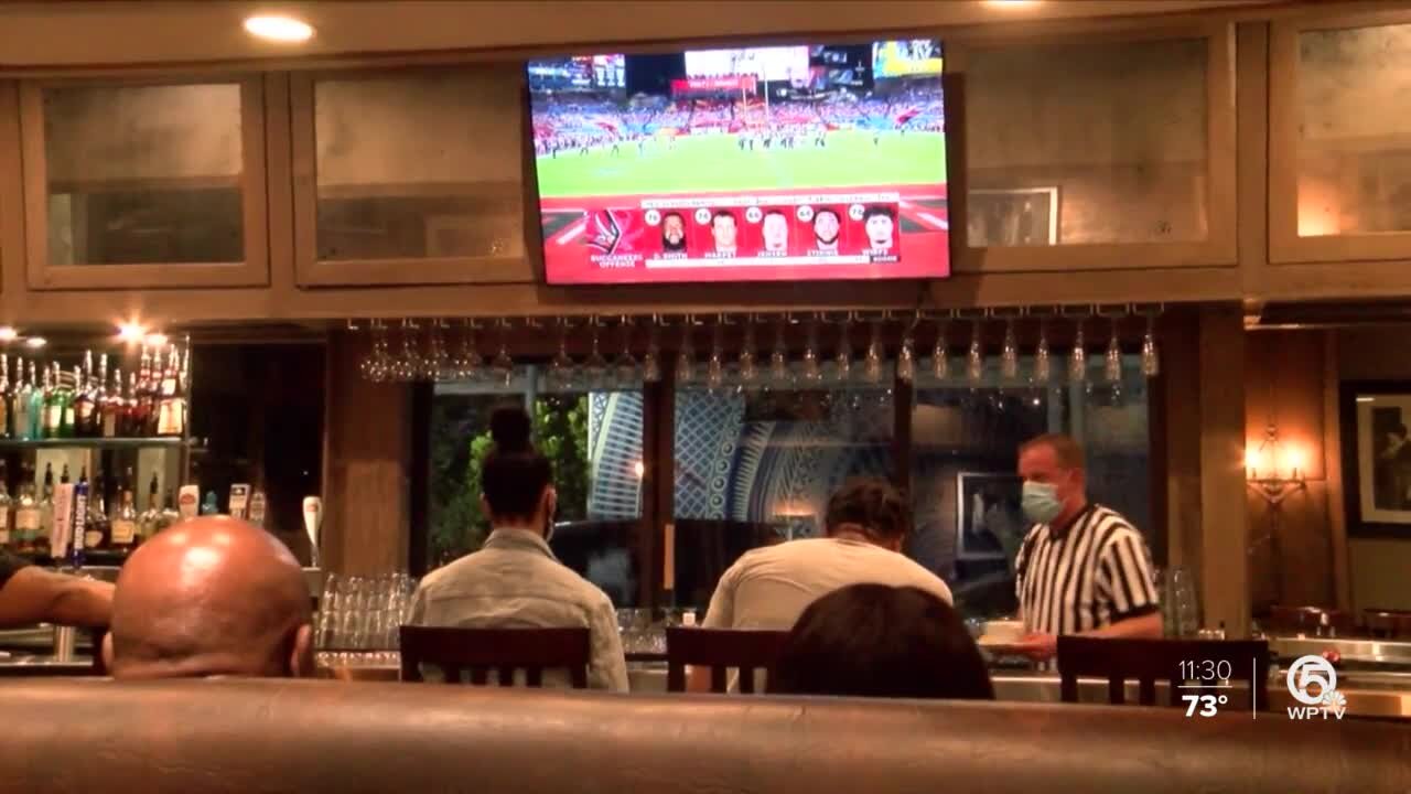 Temple fans host Super Bowl watch party