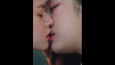 hot girl nice kiss