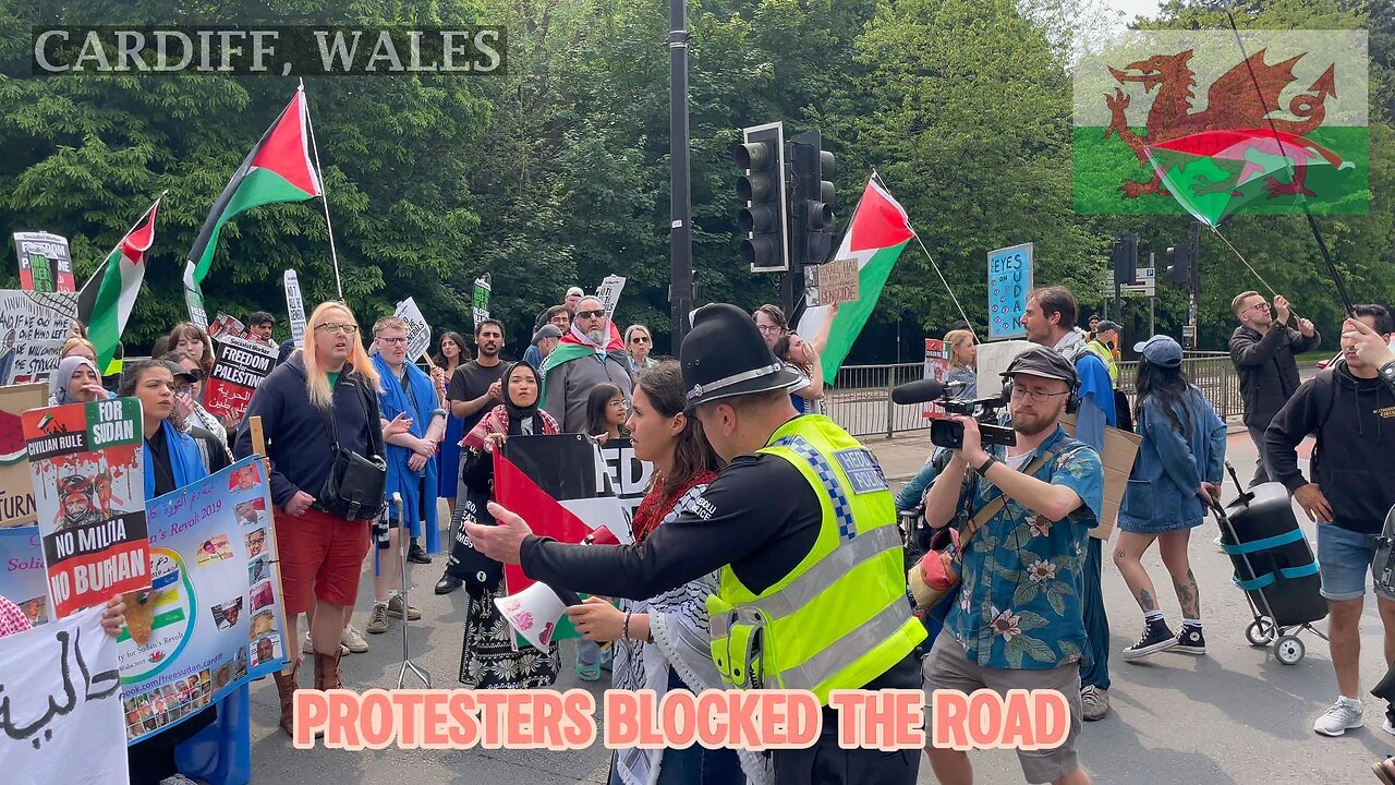 Protesters Blocked the Road. March for Sudan and Palestine