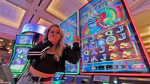 She Hit The BONUS At Resorts World Las Vegas!!!! (LAs Vegas Slots)