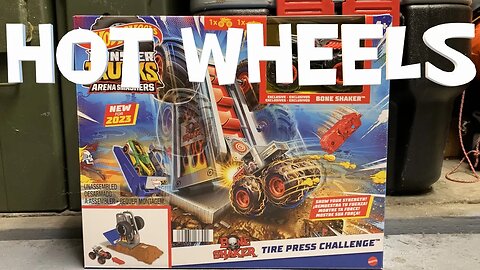 Hot Wheels Monster Trucks Arena Smashers Boneshaker Tire Press Challenge Playset