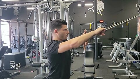 ¼ Squat Band Rows (High to Low)