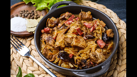 Hunter's Stew - Polish Bigos Mysliwski