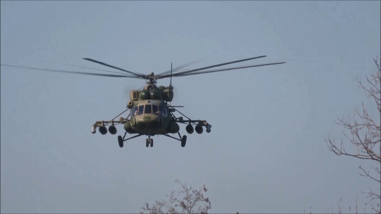 ★★★ Russian Army Aviation Crews Escorting Military Convoys