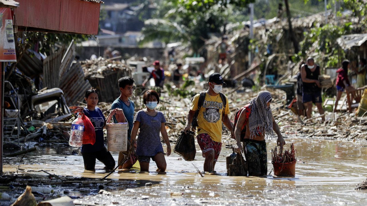 Typhoon Kills At Least 42 In Philippines