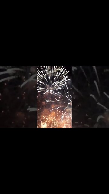 #Shorts #Firework #Happy #New #Year #2022 #Love #Peace #Care #Besafe #Appreciate