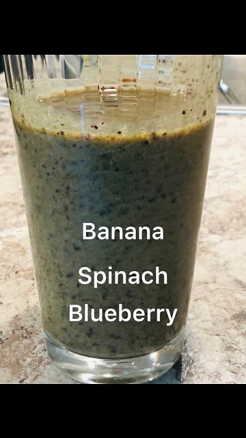 Blueberry Spinach Banana smoothie