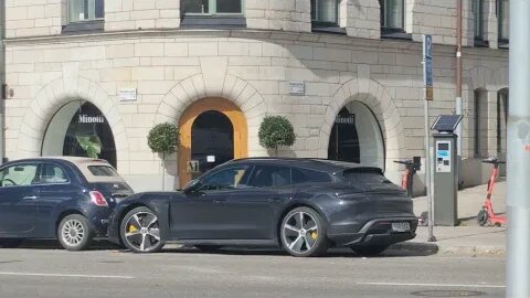 [8k] 😎Porsche Taycan Turbo S Cross Turismo looks great in estate form. Debadged 😎