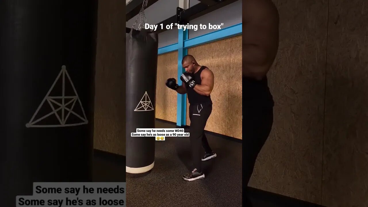 First Day on the Heavy Bag 🙃 #workinprogress #gymlife #fitness #gymmotivation #bodybuilding #boxing