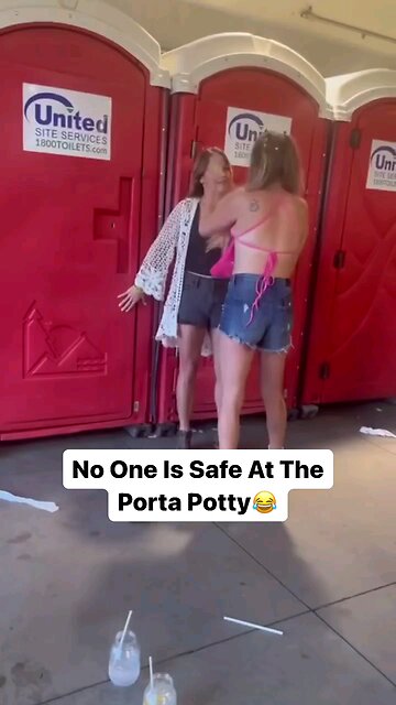 FAFO: Catfight at the port-a-johns.