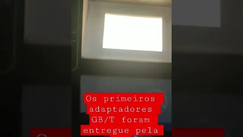 A @JAC Motors Brasil entregou os primeiros adaptadores GB/T DC compatível com CCS2 para os clientes.