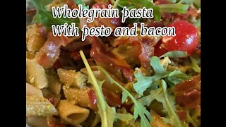 PASTA WITH BACON AND PESTO