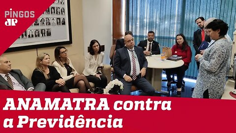 Sindicalismo de toga esperneia contra a Previdência