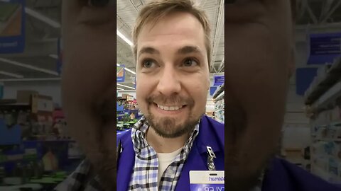How to SURVIVE Working at Walmart! 🤣