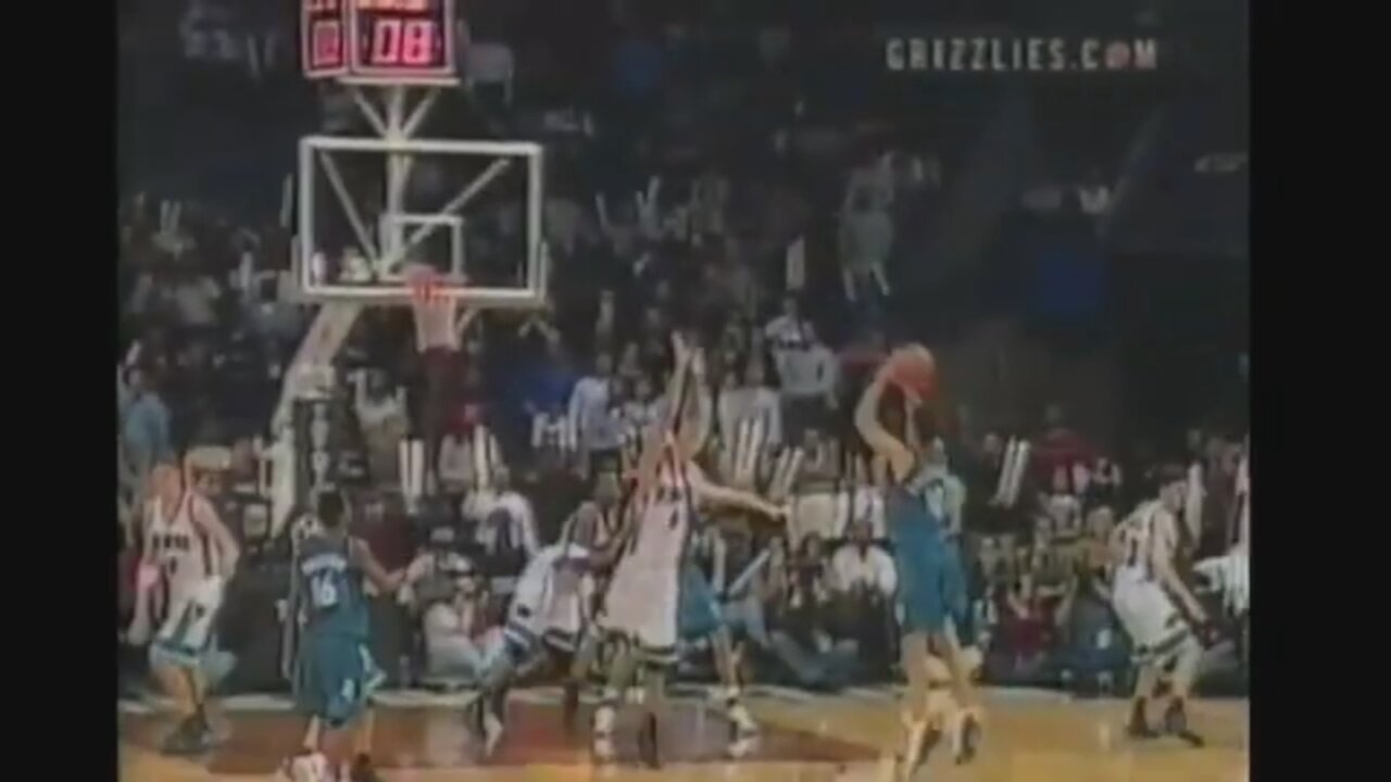 Wally Szczerbiak 22 Points @ Grizzlies, 2002-03.