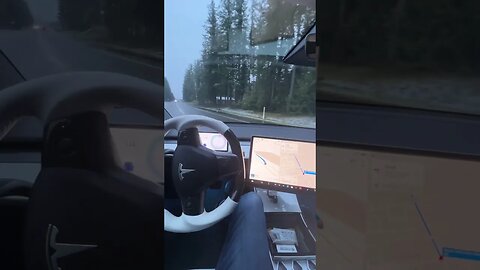 Tesla full self drive beta attempts unprotected left turn