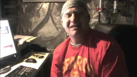 A Plane, A Train & An Earthquake, 1200am 'Freaky Coincidence' - Jonathan Kleck