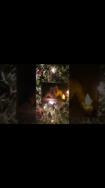 How did John McClane get in my Christmas Tree? #diehard #johnmcclane #brucewillis #unboxing #shorts