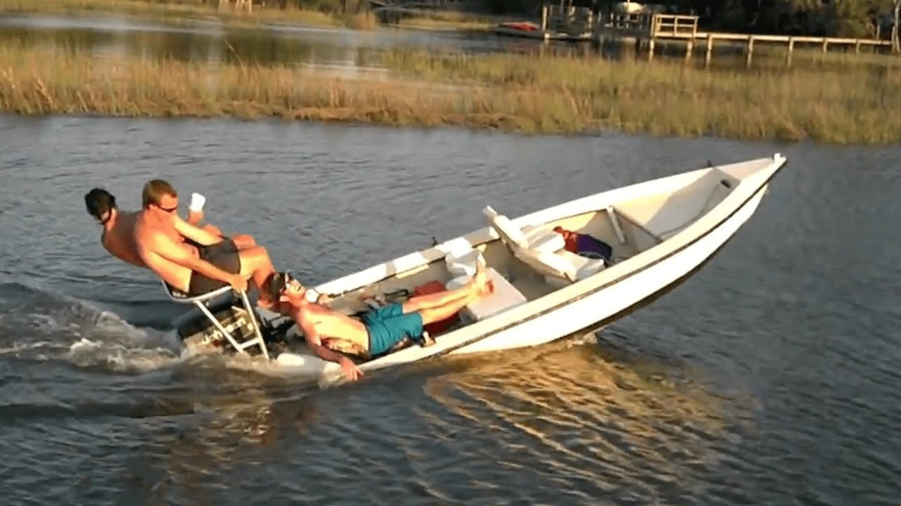 Boat Fails compilation - I'm on a boat! Lol