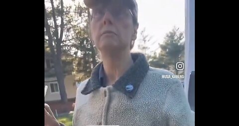 Woman Confronts Man & Tries To Make Him Prove He Lives In Neighborhood