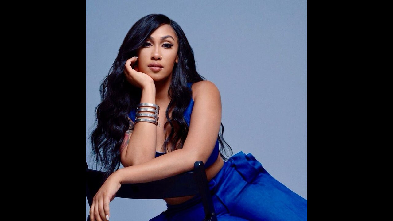 Queen Naija Full Live 11-27-23…Talks With Fans About New EP