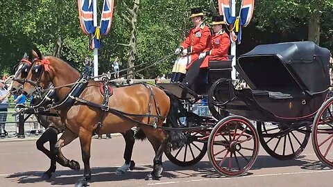 colonel's review Royal carriages rehearsal #thekingsguard