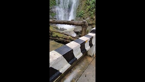 beautifull falls in puertogalera