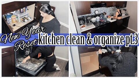 *NEW YEAR RESET* KITCHEN CLEAN & ORGANIZE W/ ME PT.3 2022 | EXTREME SPEED CLEAN MOTIVATION |ez tingz