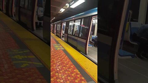 Lionel Groulx midnight last metro