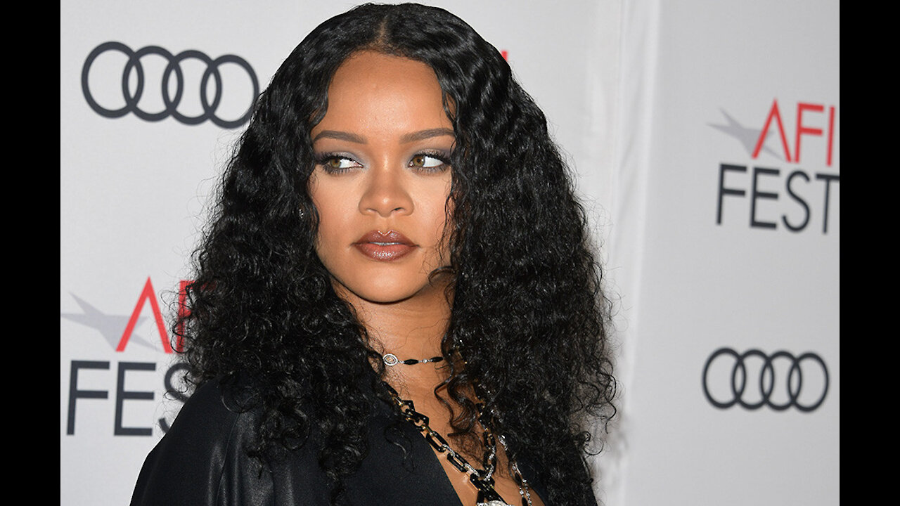 Rihanna: I'm glad Adele is 'so confident and content'