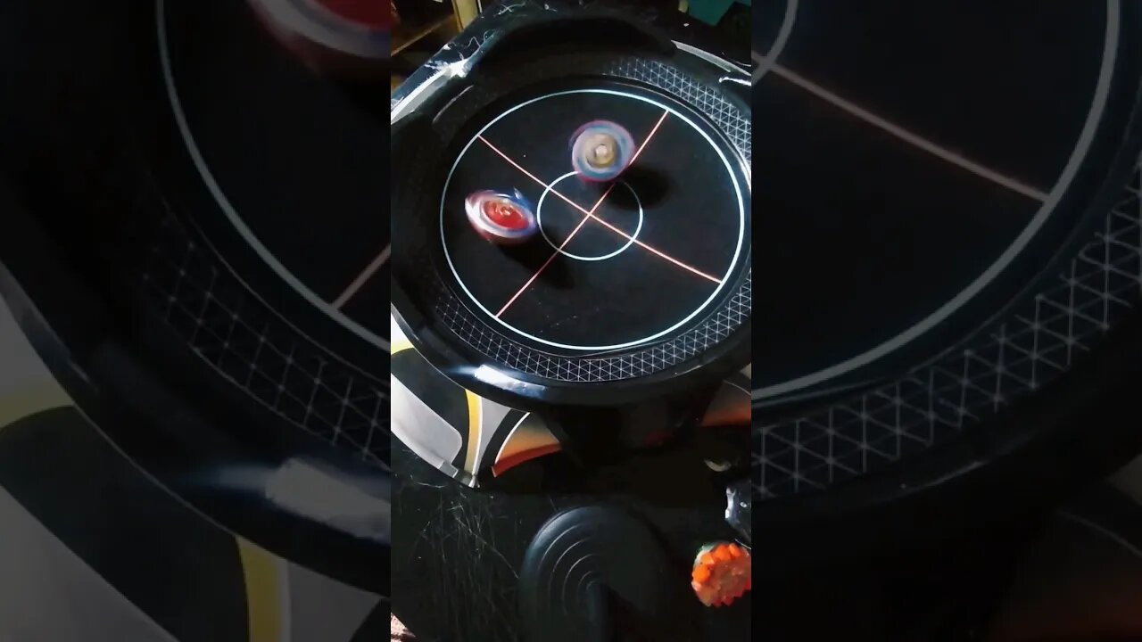 o palhaço venceu? #batalhadebeyblade #beybladeburst #beyblade