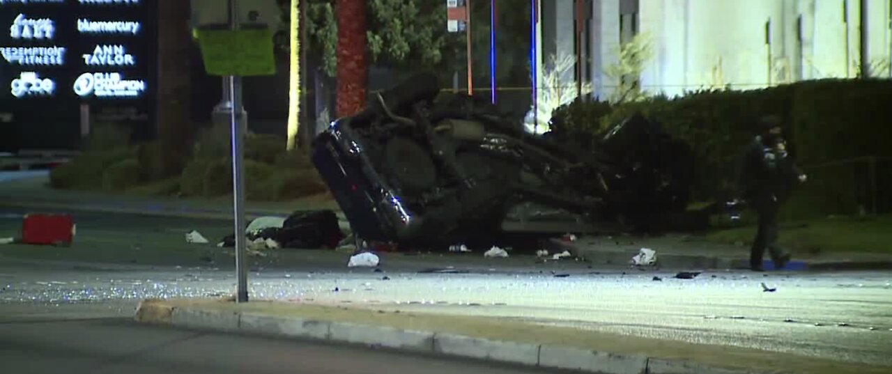 DEADLY CRASH: Road closures in effect following overnight crash near Charleston, Rampart