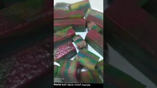 #shorts kuih lapis corak motif marble
