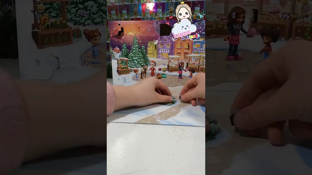 Building Day 13, LEGO Friends Advent Calendar (2022)