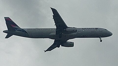 Airbus A321 PT-MXI coming from Natal to Fortaleza
