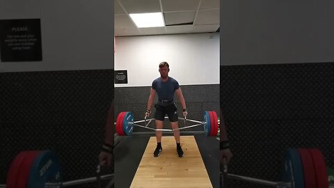 170 kg deadlift 9 reps