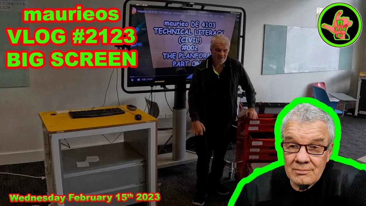 maurieos VLOG #2123 BIG SCREEN