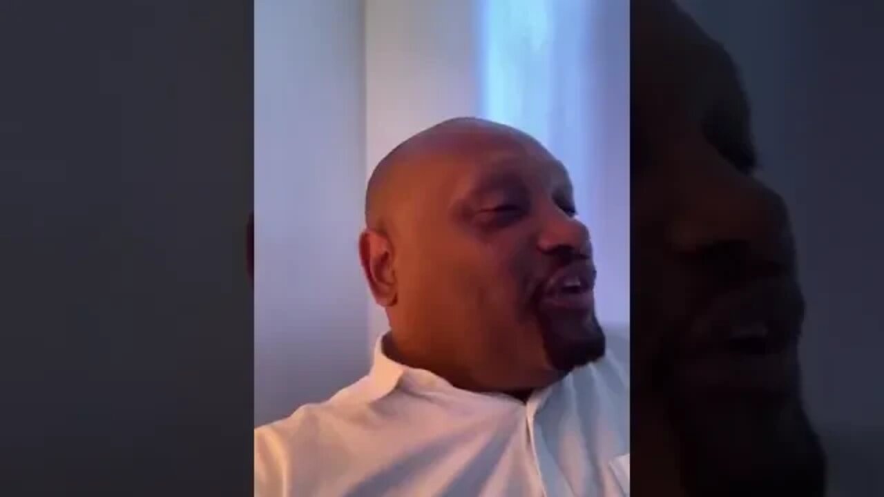 Are Large shorters paying small shorters to stay in AMC GME play?