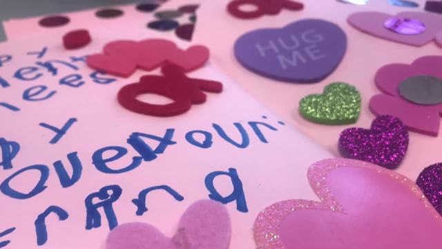 Johnson County Meals on Wheels delivers Valentines to seniors