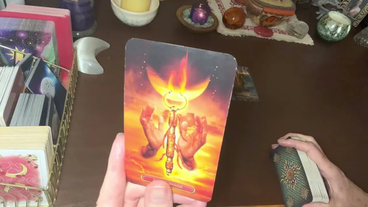 💫MESSAGES FROM YOUR LOVED ONES IN SPIRIT #166 **GIVEAWAY**