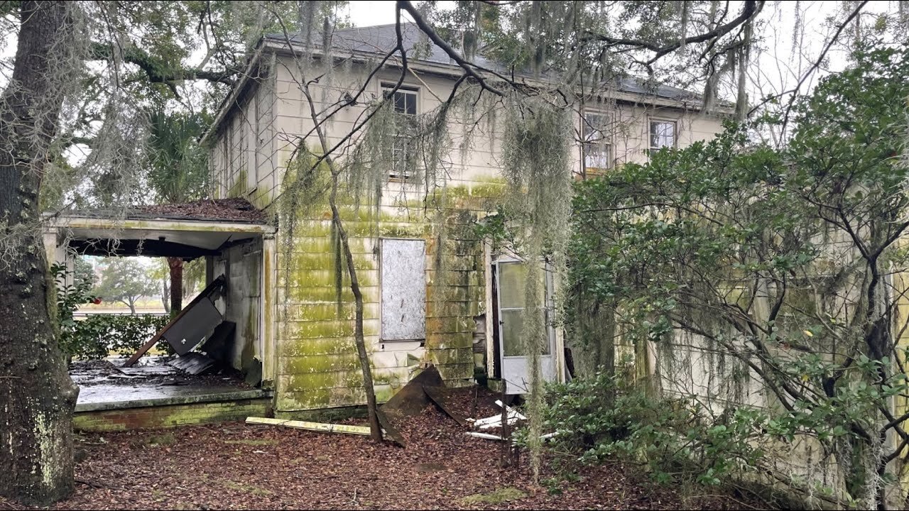 The Charleston Naval Hospital Ghost House | Haunted Abandoned House In Charleston