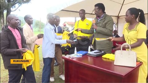 Political mobilization - Muhwezi meets NRM Rukungiri leaders