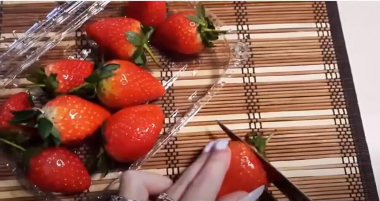 don't waste your strawberries by cutting the top, use a straw